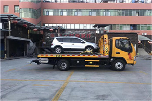 延庆县汽车紧急补胎换胎救援